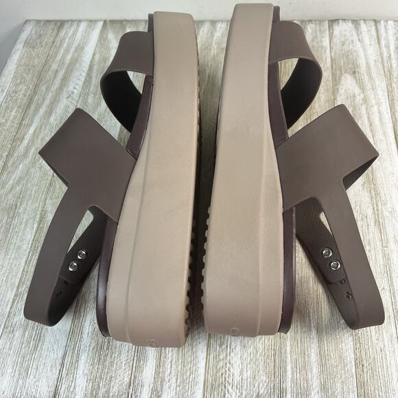 Crocs Sandals Women's Brown Brooklyn Low Wedge Size 9 - Picture 9 of 12